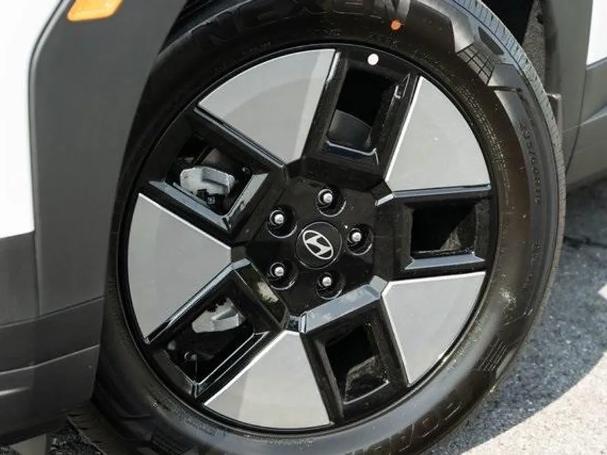 2026 Hyundai Santa Fe SEL photo 1