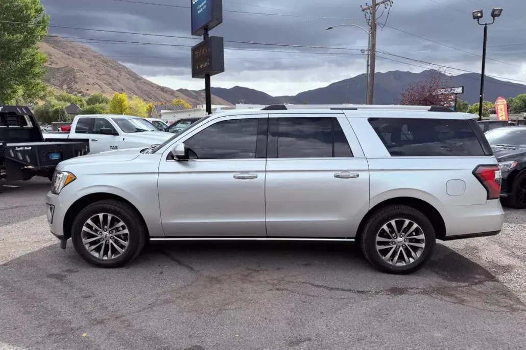 2018 Ford Expedition MAX Limited photo 1
