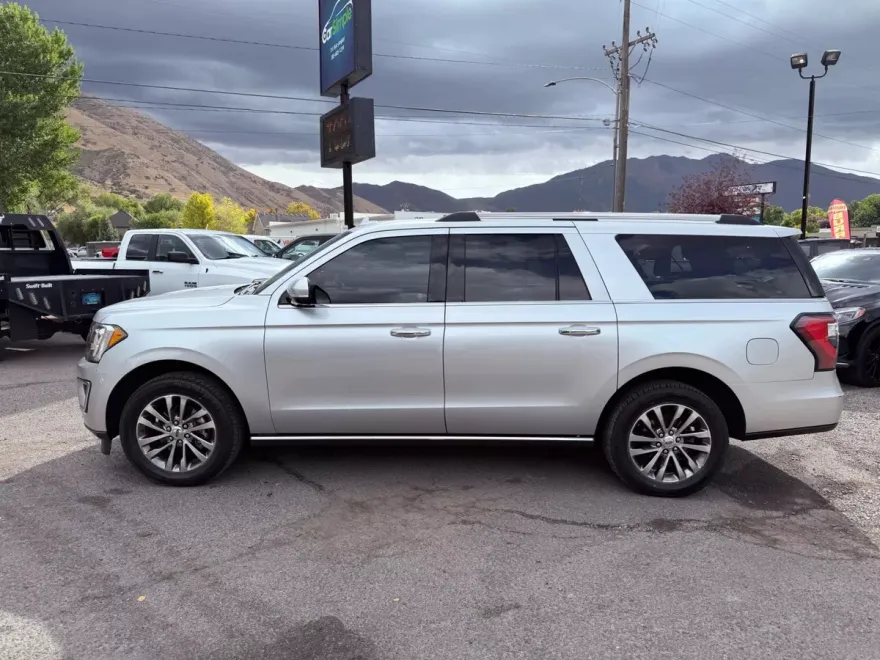 2018 Ford Expedition MAX Limited photo 1