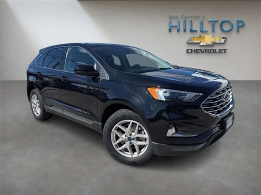 2022 Ford Edge SEL photo 1