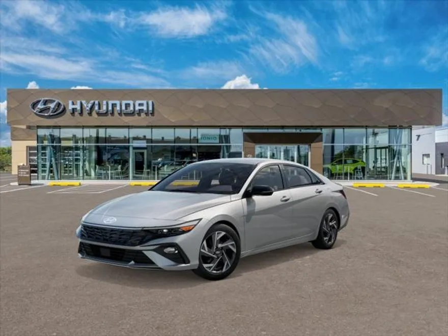 2025 Hyundai Elantra SEL Sport photo 1