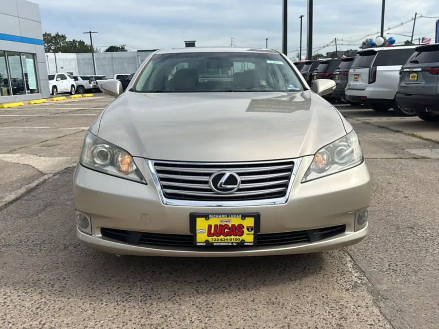 2011 Lexus ES 350 photo 1