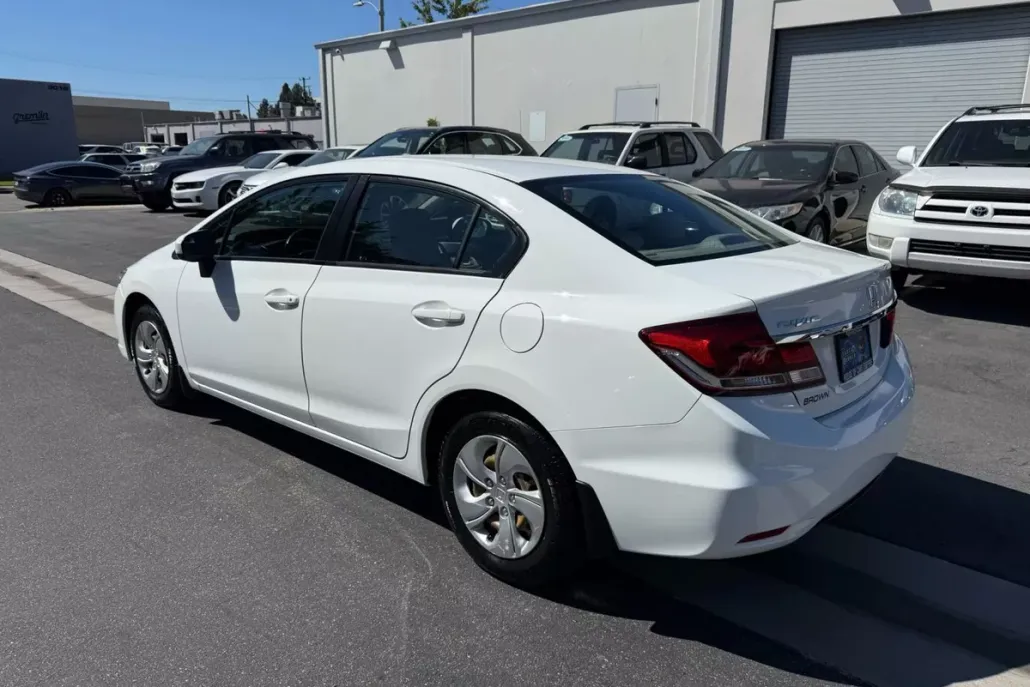 2015 Honda Civic LX photo 1