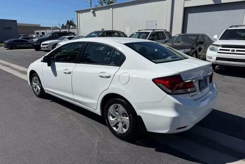 2015 Honda Civic LX photo 1