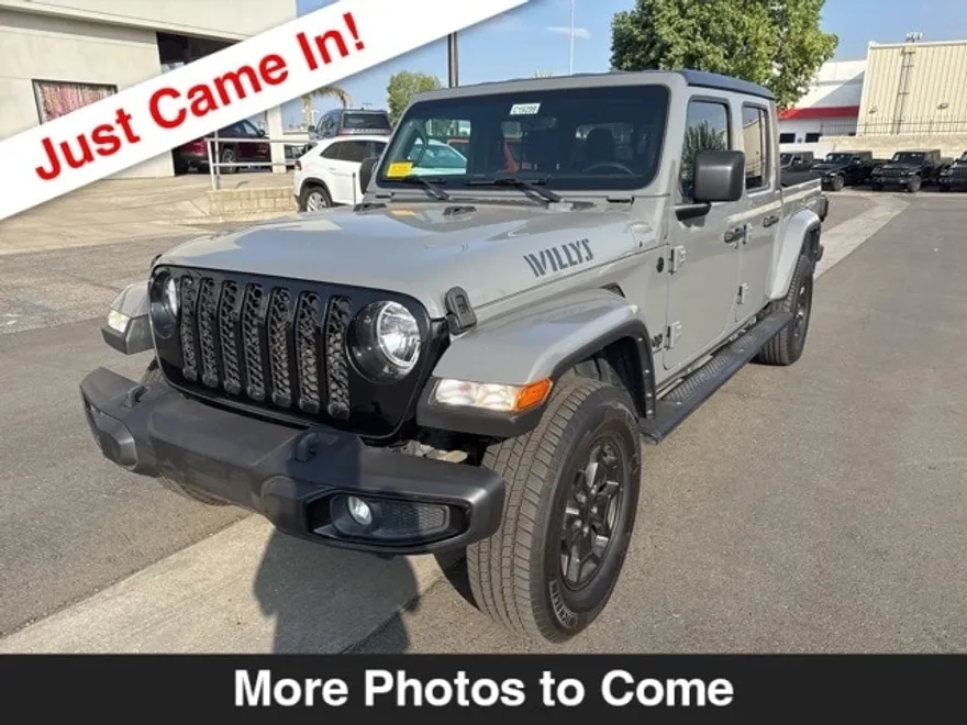 2021 Jeep Gladiator Willys photo 1