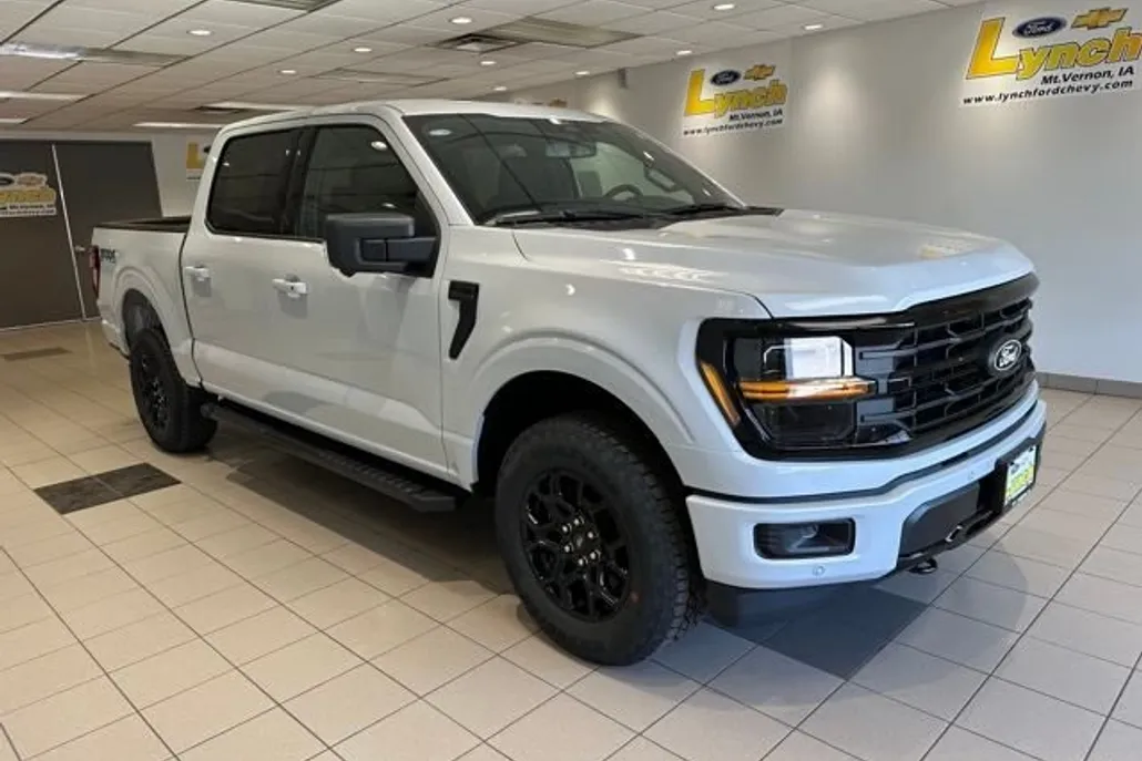 2025 Ford F-150 XLT photo 1