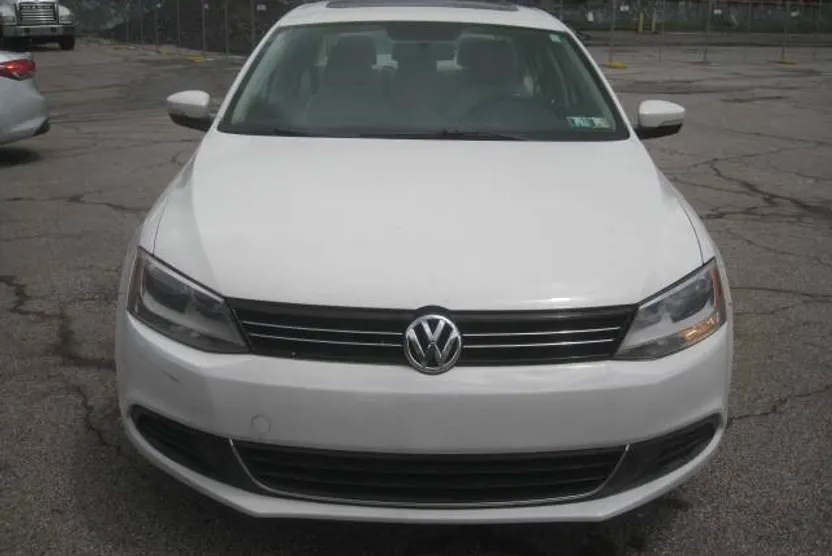 2014 Volkswagen Jetta SE photo 1