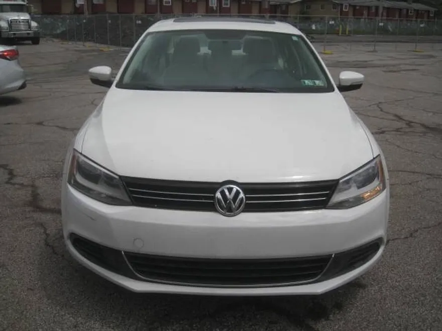 2014 Volkswagen Jetta SE photo 1