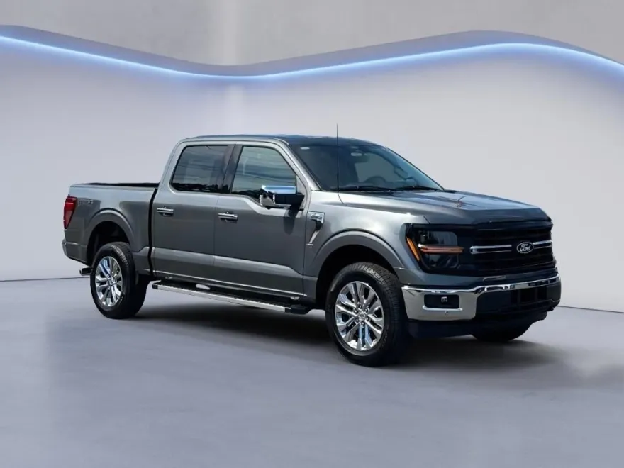 2025 Ford F-150 XLT photo 1