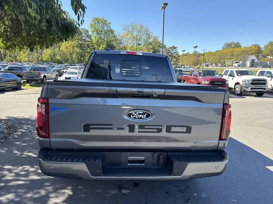 2024 Ford F-150 XLT photo 1