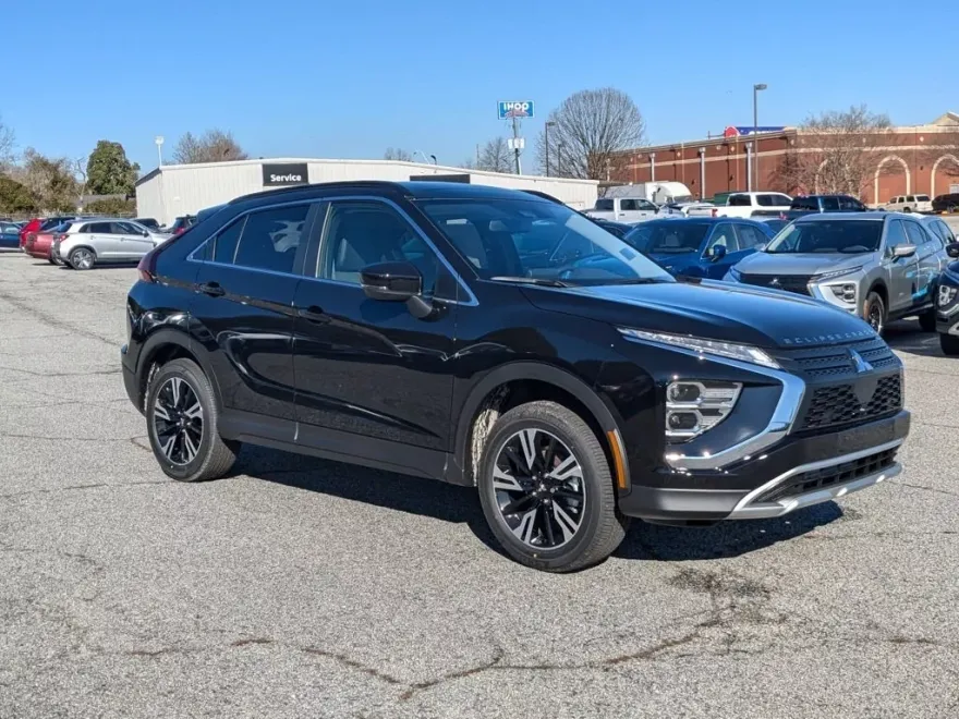 2025 Mitsubishi Eclipse Cross SE photo 1