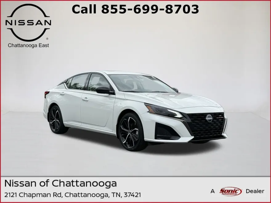 2025 Nissan Altima SR photo 1