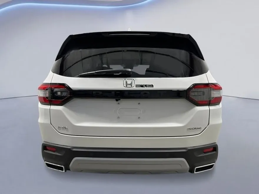 2025 Honda Pilot Touring photo 1