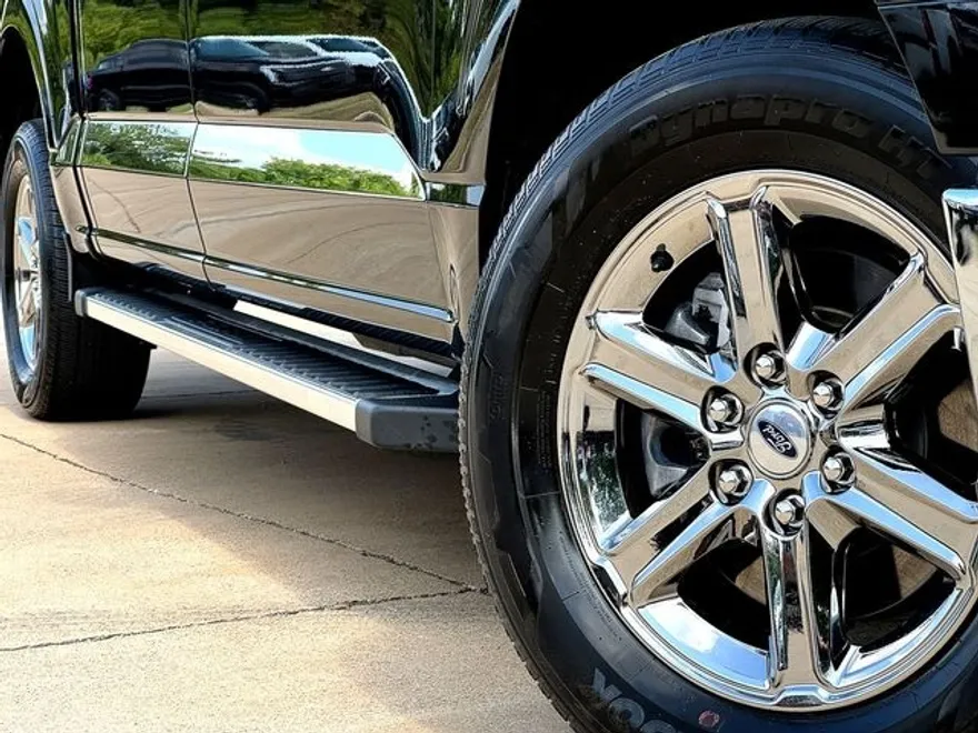 2024 Ford F-150 XLT photo 1