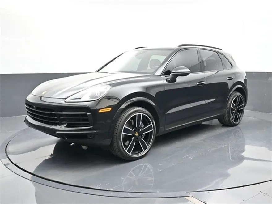 2023 Porsche Cayenne Platinum Edition photo 1