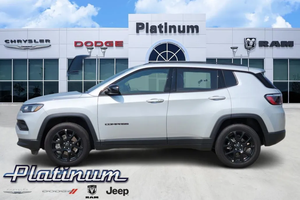 2025 Jeep Compass Latitude photo 1