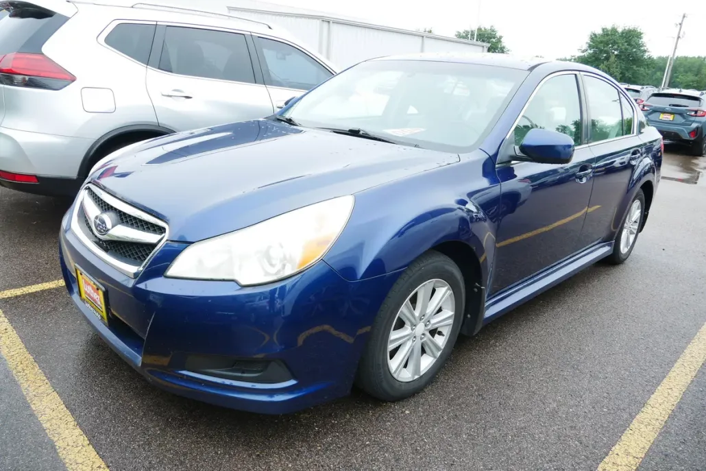 2011 Subaru Legacy 2.5i photo 1