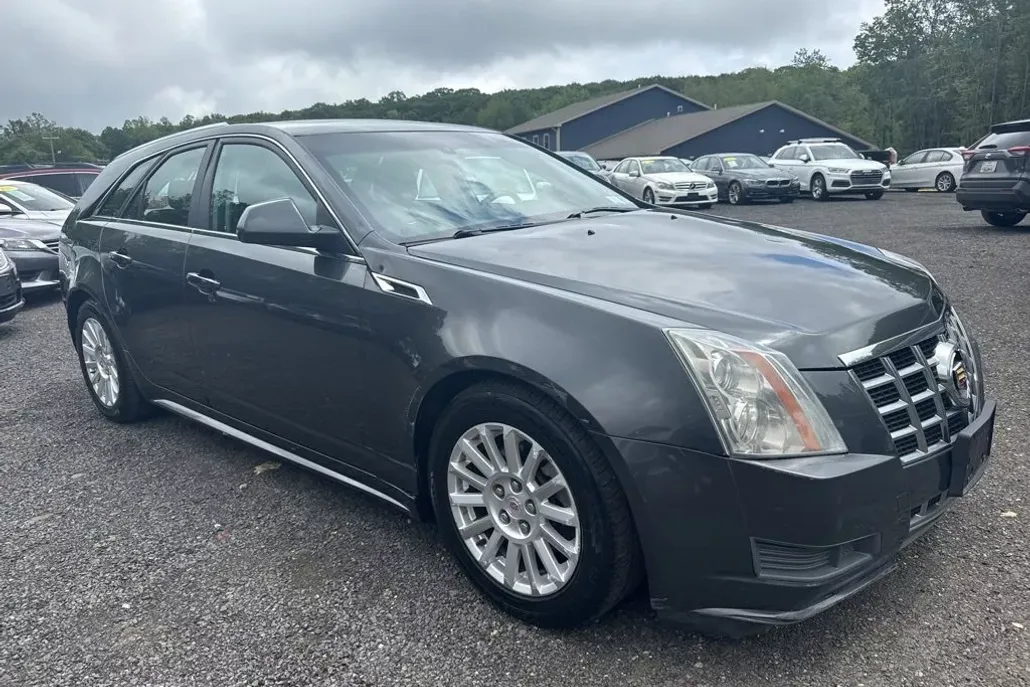 2014 Cadillac CTS Wagon Luxury photo 1