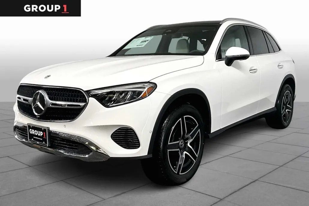 2026 Mercedes Benz GLC 300 4MATIC photo 1