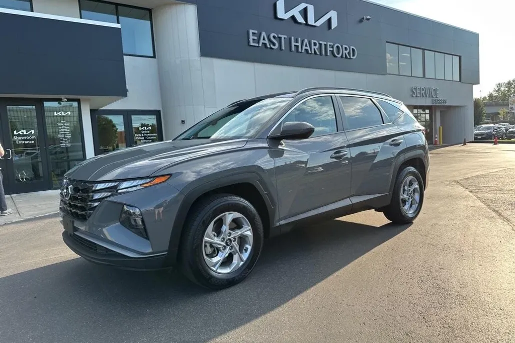 2024 Hyundai Tucson SEL photo 1