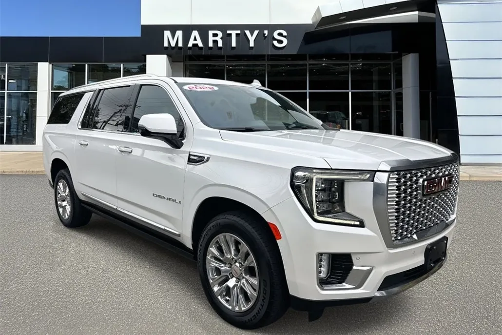 2022 Gmc Yukon XL Denali photo 1