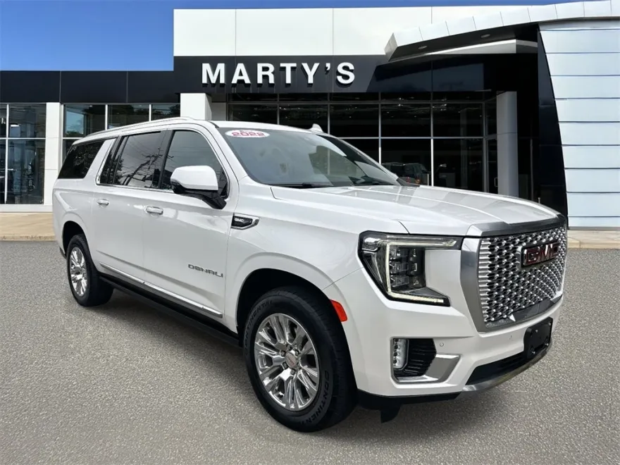 2022 Gmc Yukon XL Denali photo 1