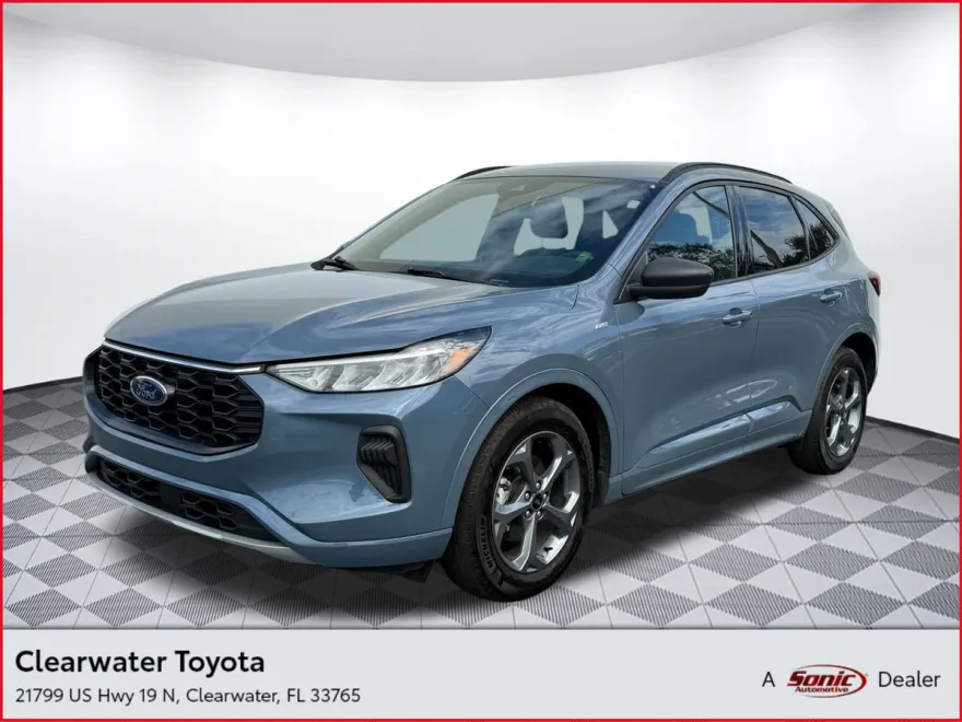 2024 Ford Escape ST-Line photo 1