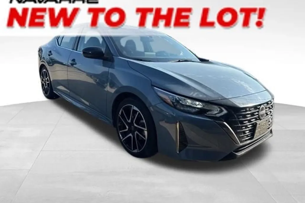 2024 Nissan Sentra SR photo 1