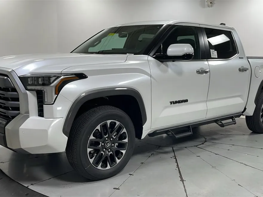 2026 Toyota Tundra SR5 photo 1
