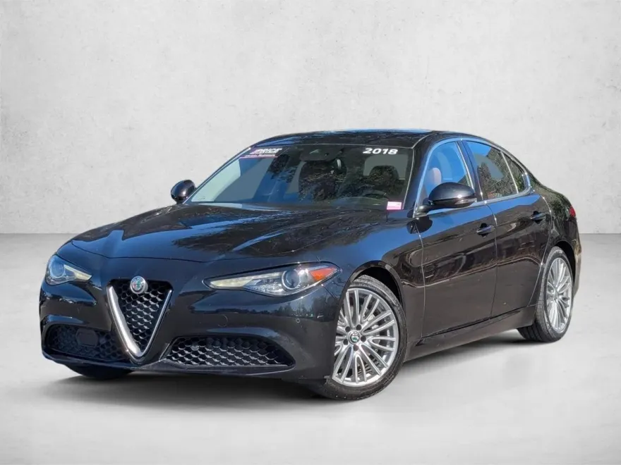 2018 Alfa Romeo Giulia Ti photo 1