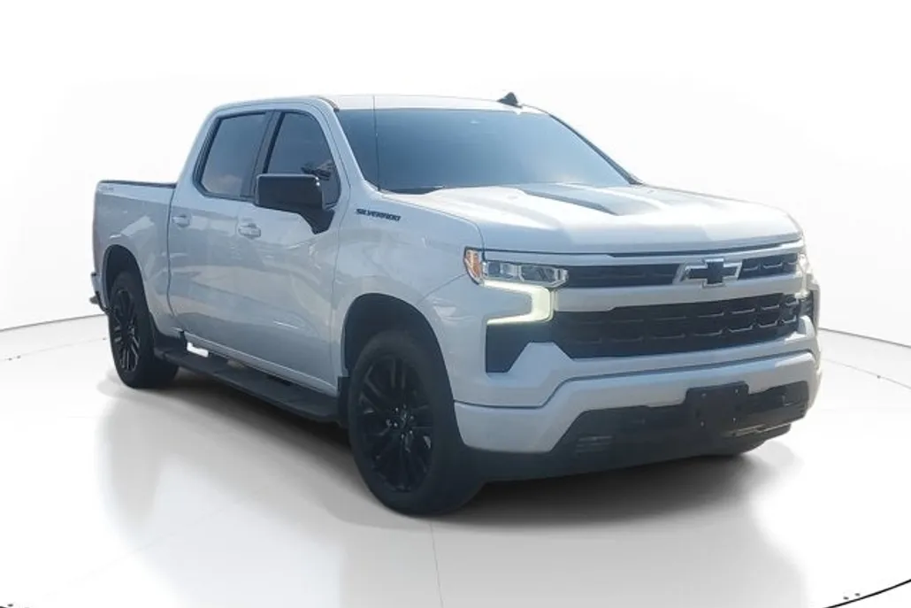 2024 Chevrolet Silverado 1500 RST photo 1