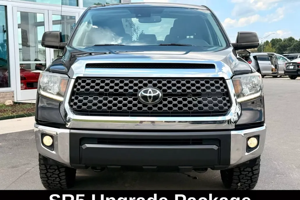 2019 Toyota Tundra SR5 Grade photo 1