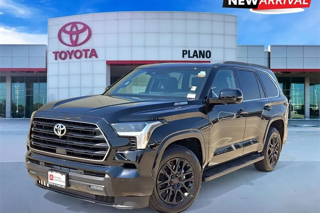 2025 Toyota Sequoia SR5 Sport photo 1