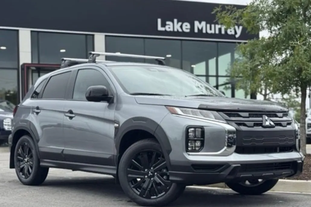 2025 Mitsubishi Outlander Sport ES SE LE photo 1