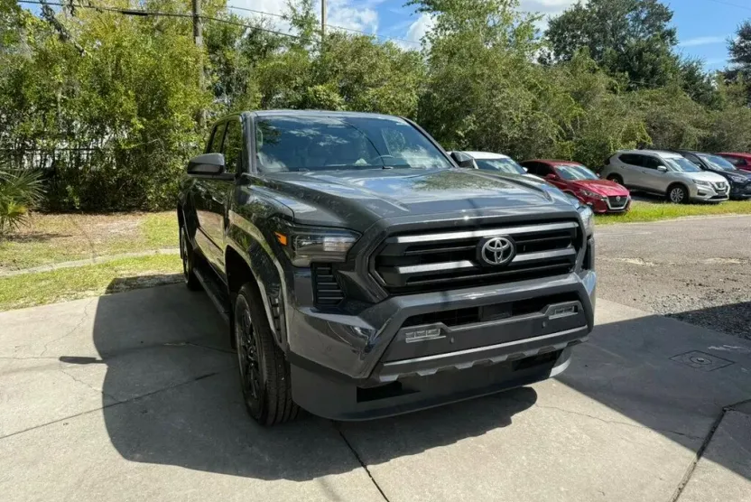 2024 Toyota Tacoma SR5 Double Cab photo 1