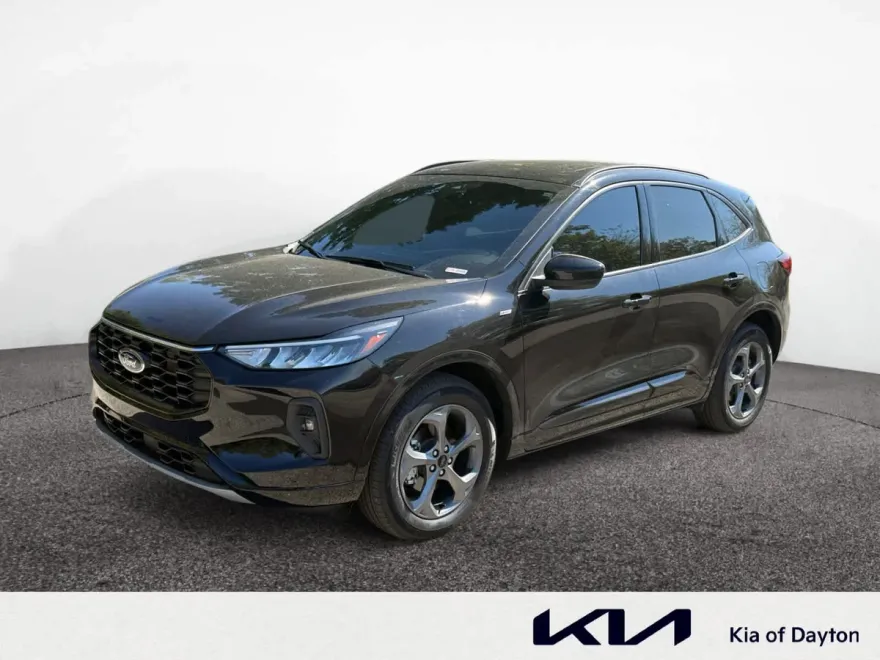 2023 Ford Escape ST-Line Select photo 1
