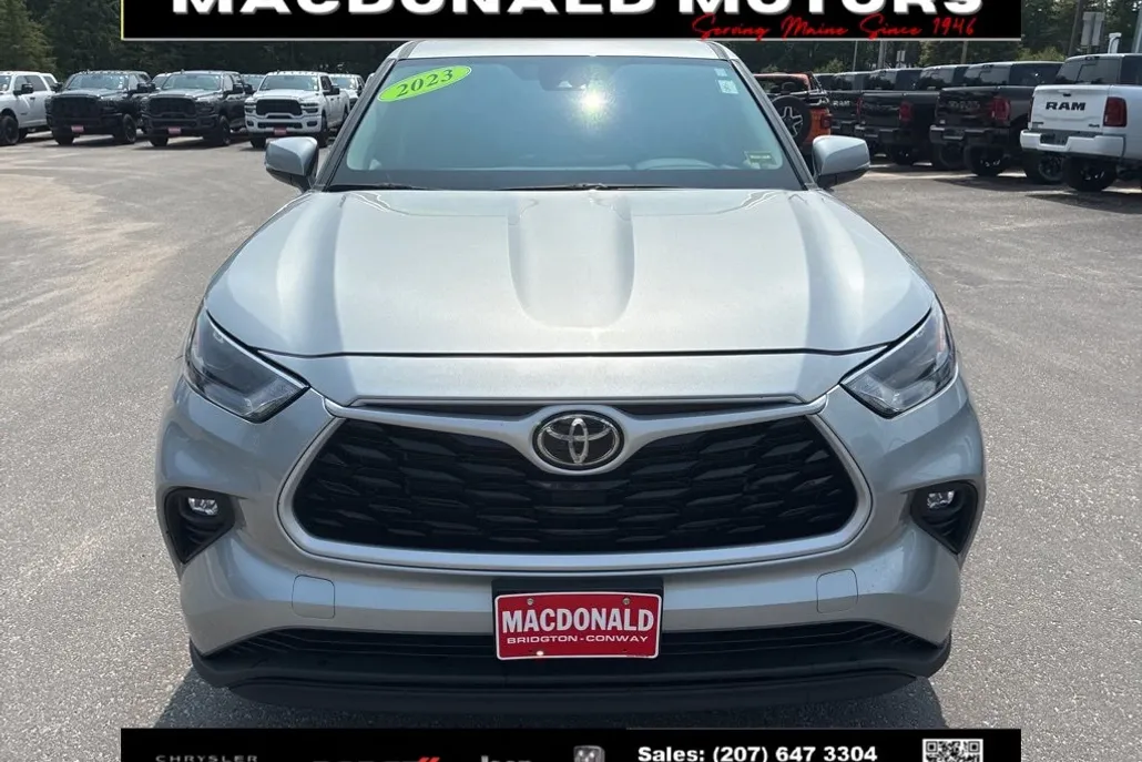 2023 Toyota Highlander L photo 1