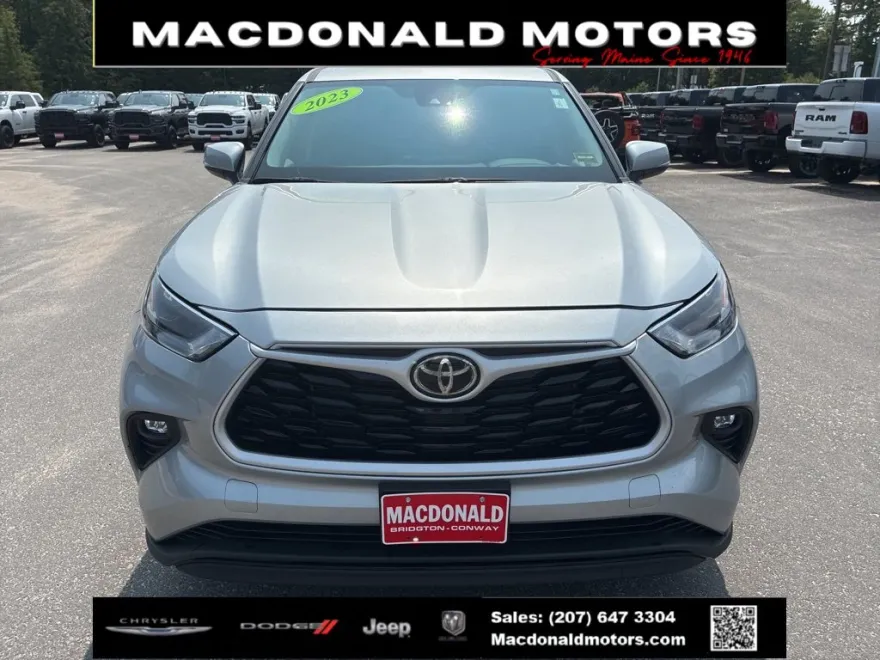 2023 Toyota Highlander L photo 1