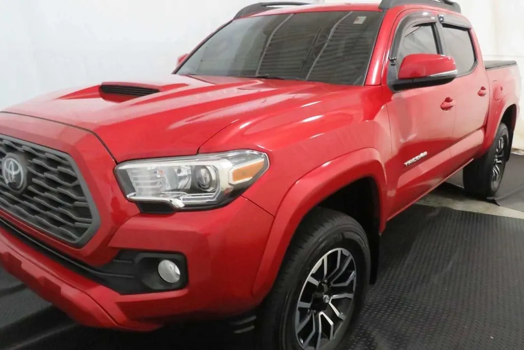 2022 Toyota Tacoma TRD Sport V6 photo 1