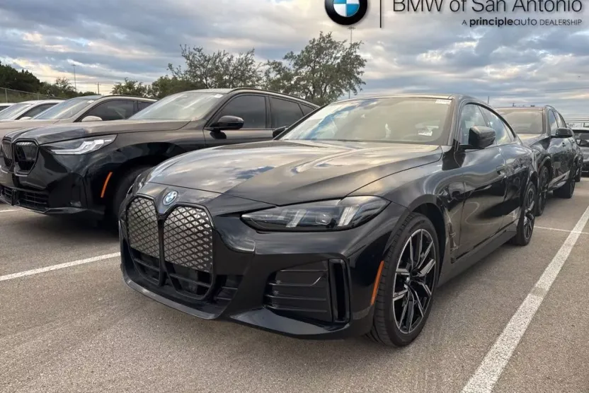 2025 Bmw i4 eDrive40 photo 1