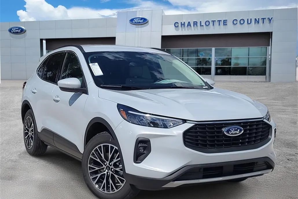 2025 Ford Escape Plug-In Hybrid photo 1