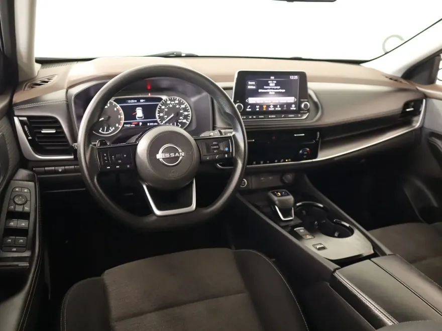 2022 Nissan Rogue SV photo 1