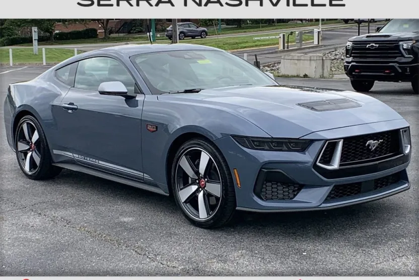 2025 Ford Mustang GT Premium photo 1