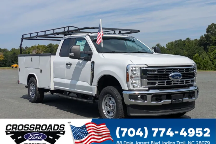 2025 Ford F-350 XL photo 1