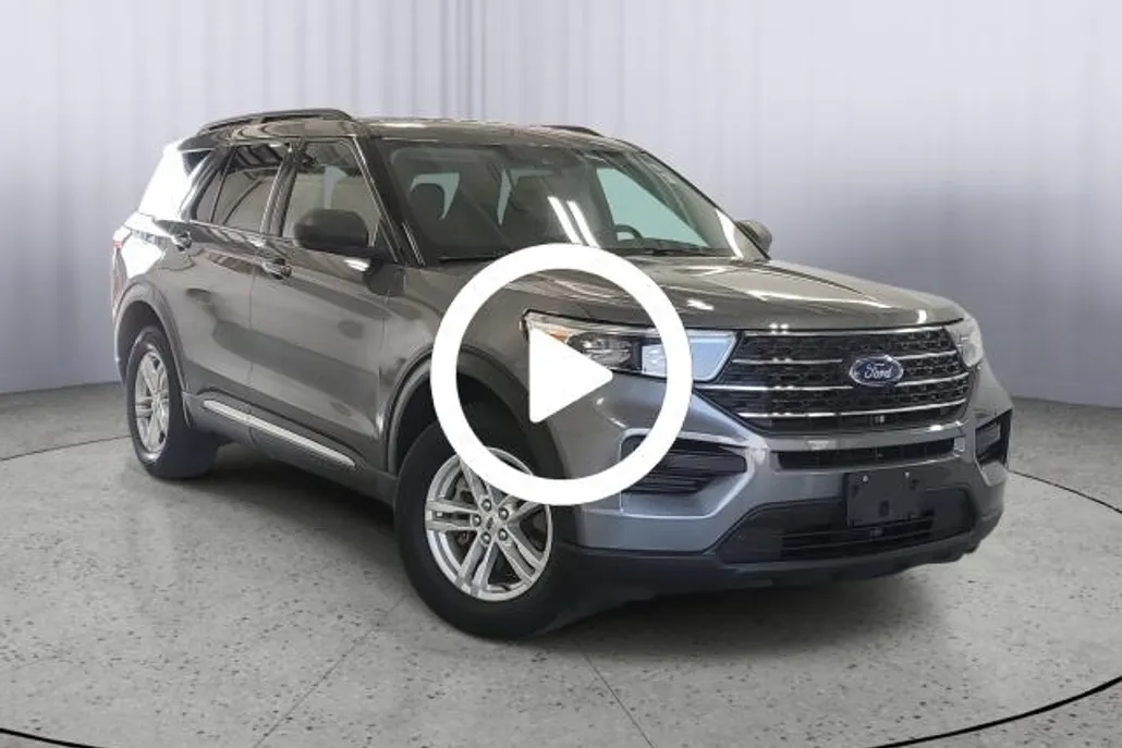 2022 Ford Explorer XLT photo 1