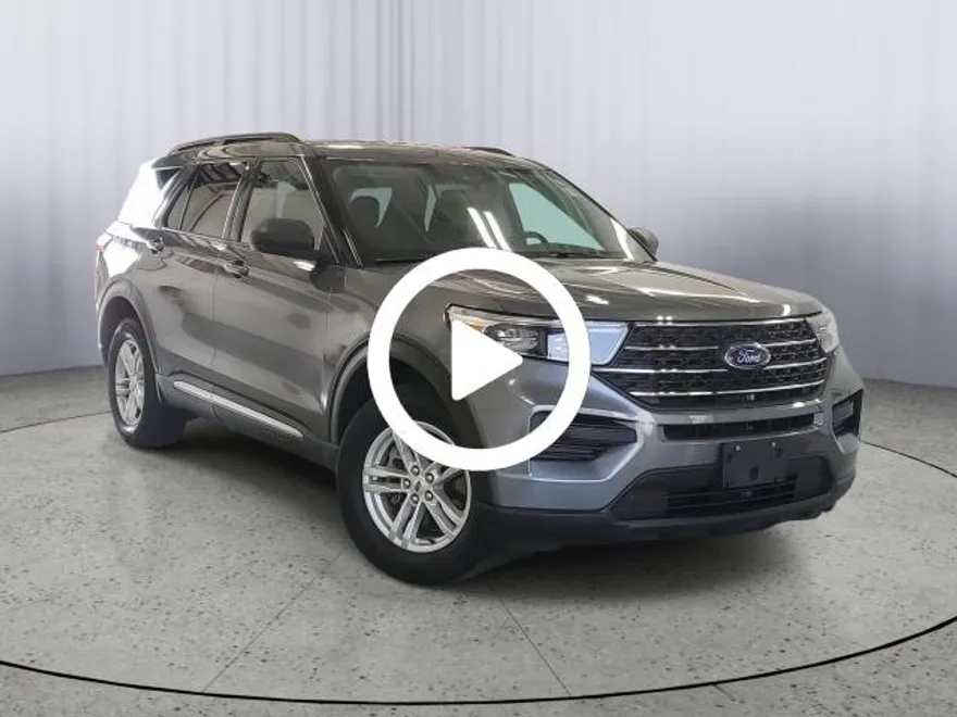 2022 Ford Explorer XLT photo 1