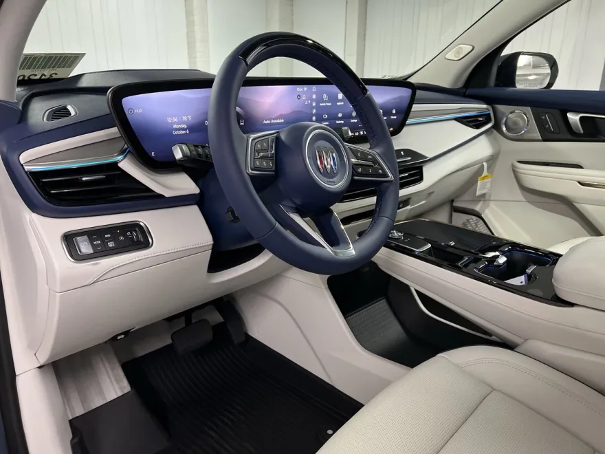 2026 Buick Enclave Avenir photo 1