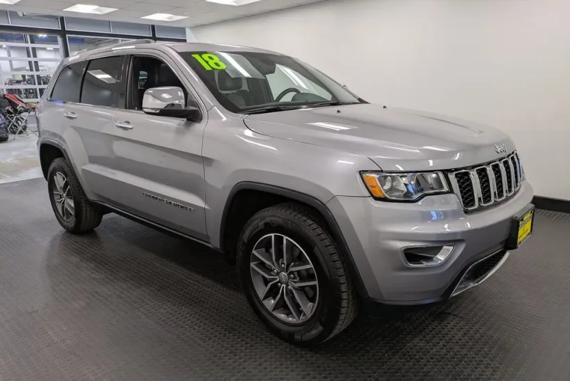 2018 Jeep Grand Cherokee Limited photo 1