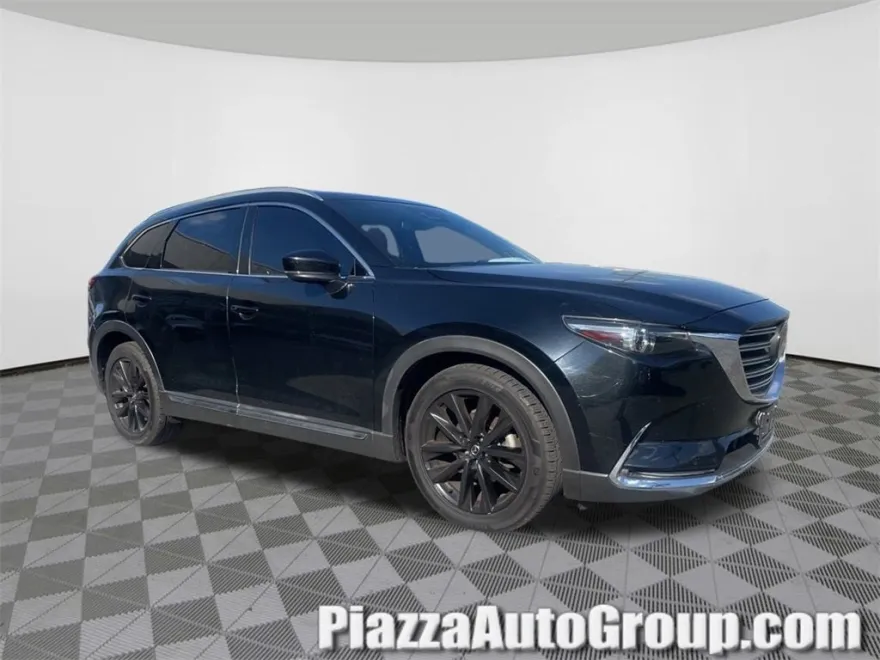 2017 Mazda CX-9 Signature photo 1