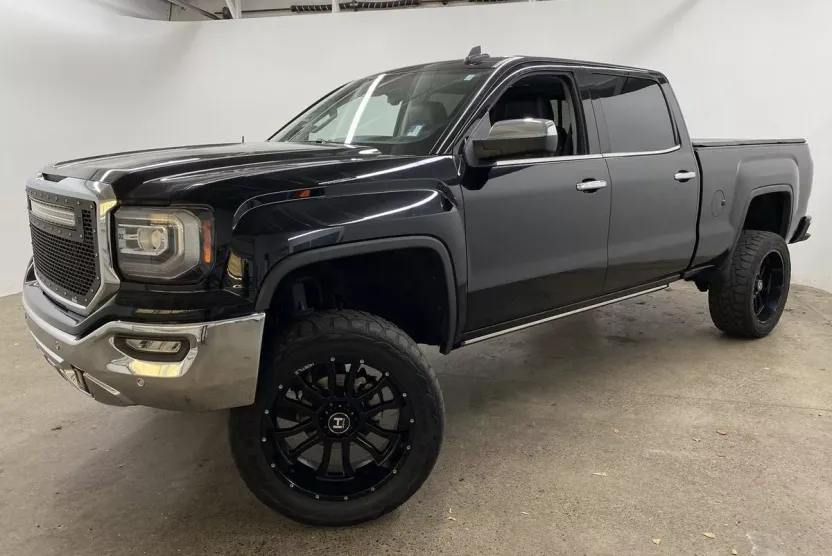 2017 Gmc Sierra 1500 SLT photo 1